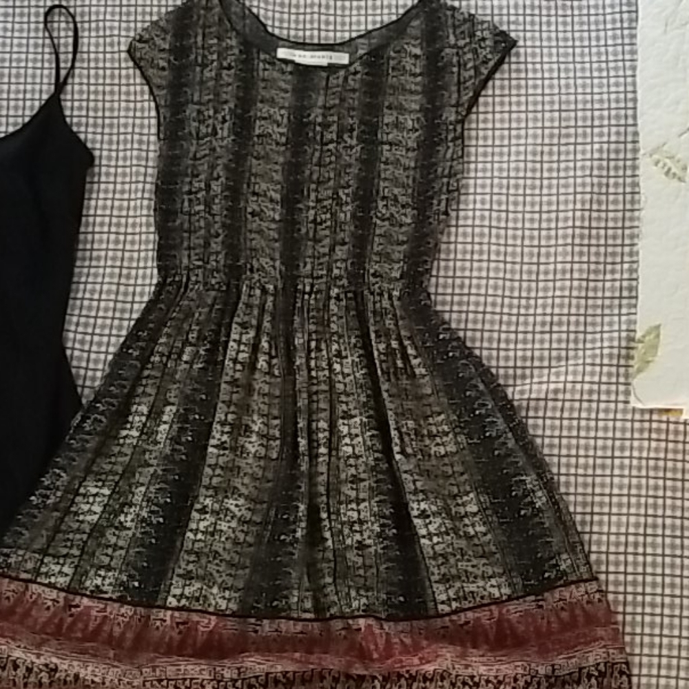 max studio  one set dresses so stretch